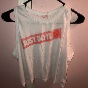 Nike t-shirt